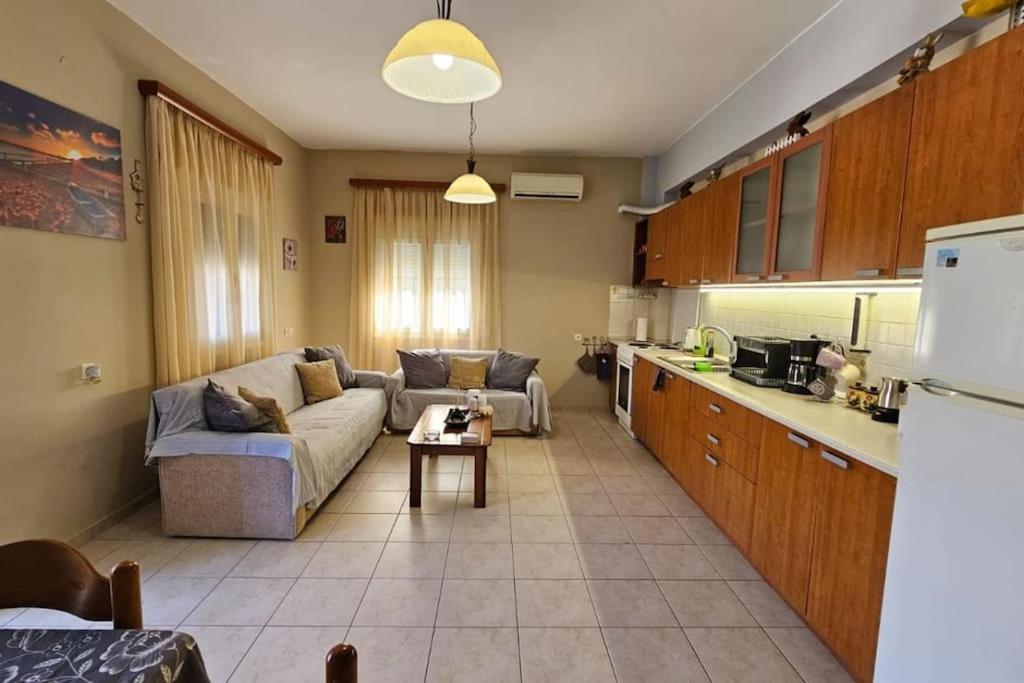 Beachfront Cozy Sea View Lygaria Appartement *